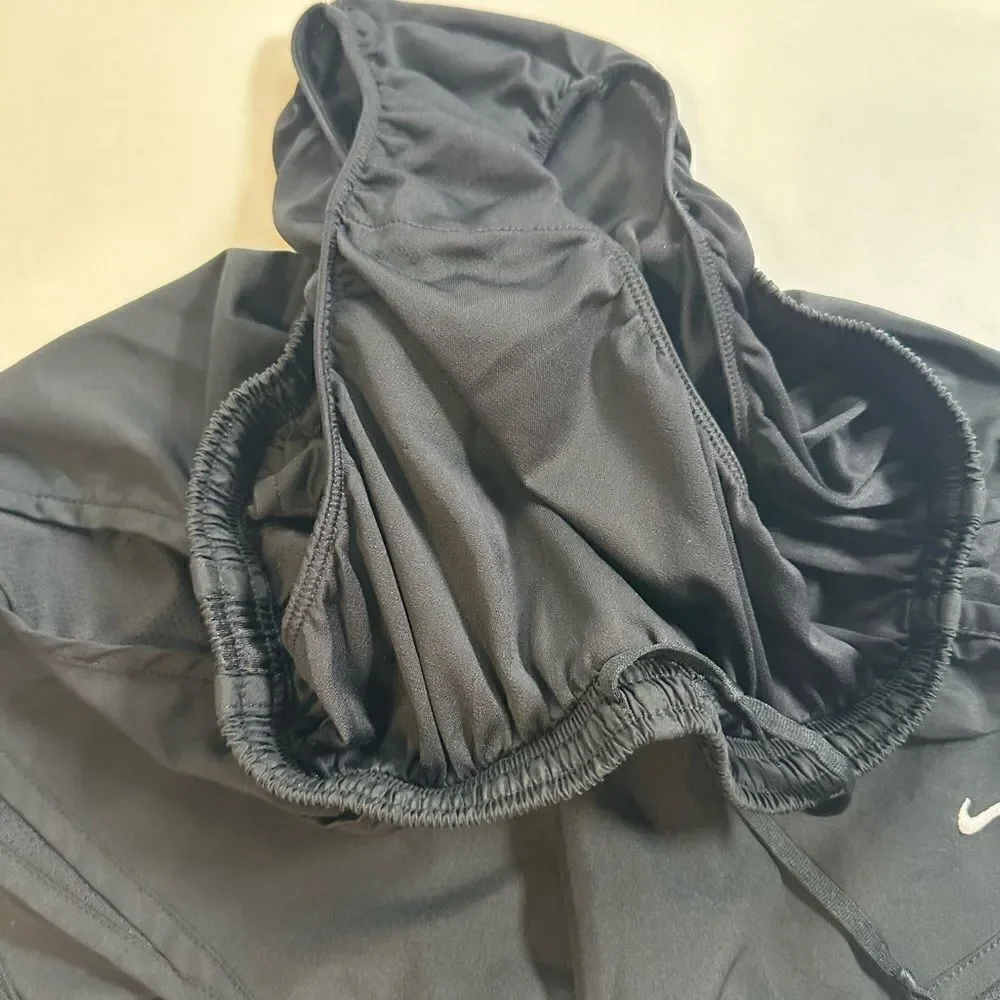 EUC NIKE Women’s Teal/Black Sports Bra & Black Active Shorts with Liner Size SM